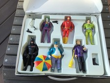 DC SUPER HEROES ESTOJO COM BATMAN JOKER PINGUIM FLASH RIDDLER LEX LUTHER + ACESSOS comprar usado  Enviando para Brazil