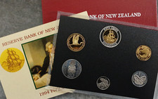 Nova Zelândia 1994 6 Conjunto de Moedas à Prova de Moedas inc Cooks' Endeavour Bimetálico 50 Centavos comprar usado  Enviando para Brazil