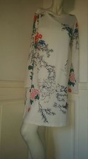 Robe t38 fleurie d'occasion  Lyon I