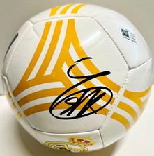 Bola de futebol Adidas Beckett Witnessed assinada pelo Real Madrid CF Endrick Moreira comprar usado Bola de futebol Adidas Beckett Witnessed assinada pelo Real Madrid CF Endrick Moreira comprar usado  Enviando para Brazil