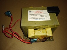 Usado, PEÇAS DE FORNO DE MICROONDAS 24EE79 RMO400RED: TRANSFORMADOR, HEFEI AUGEWEI XB-800-2512 comprar usado  Enviando para Brazil