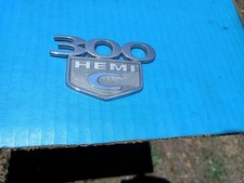Chrysler 300 hemi d'occasion  Expédié en Belgium