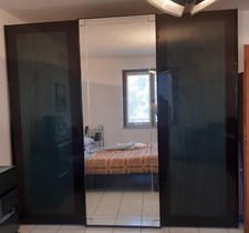 Armadio alto 250cmx65cmx275cm usato  Torri del Benaco