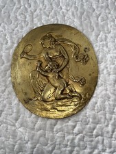 Antique medallion off d'occasion  Expédié en Belgium