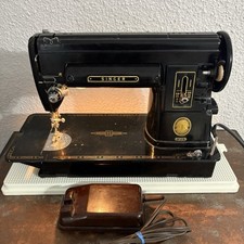 Singer sewing machine for sale  Hartselle