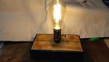 Lampada tavolo stile usato  Tracolle