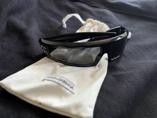 Occhiali sole unisex usato  Sarzana