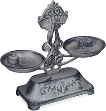 Bilancia antica decorativa. usato  Anzio