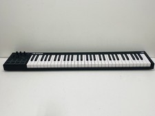 Alesis Black V61 61 teclas midi USB pad controlador de teclado eletrônico comprar usado  Enviando para Brazil