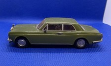Rolls royce corniche d'occasion  Saint-Estèphe