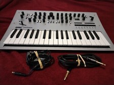 Sintetizador analógico Korg Minilogue 4 vozes + fonte de alimentação + cabo de 1/4" polegadas m/m comprar usado  Enviando para Brazil