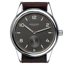 Nomos club datum gebraucht kaufen  Eppelheim