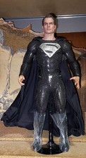 Boneco de ação 1/6 Hot Toys DC Comics Batman v Superman Black Superman solto comprar usado  Enviando para Brazil