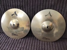 Pratos Hi Hat personalizados 13 polegadas Zildjian A comprar usado  Enviando para Brazil