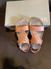 easy spirit sandals for sale  Merrick