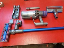 Aspirateur fil dyson d'occasion  La Fouillade