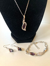 New women dark for sale  Waipahu
