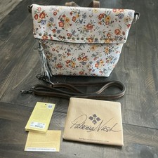 Mochila conversível dobrável corpo transversal Patricia Nash Mini Meadows Luzille comprar usado  Enviando para Brazil