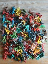 Lot soldats figurines d'occasion  Saint-Julien-les-Villas