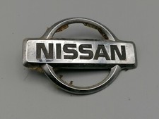 Targhetta stemma nissan usato  Sanremo