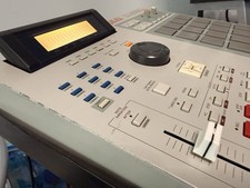 Akai mpc 2000xl for sale Akai mpc 2000xl for sale  Conyers