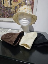 Stock cappelli impermiabili usato  Alessandria