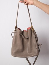 Usado, Bolsa balde de couro real Smaak Amsterdam cinza claro cordão bolsa de ombro comprar usado  Enviando para Brazil