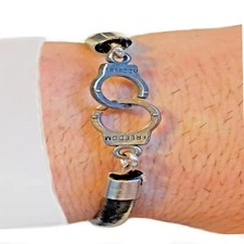 Bracciale con manette usato  Scandicci