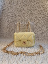 case chanel comprar usado case chanel comprar usado  Enviando para Brazil