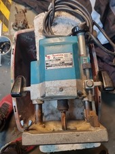Makita router 240v for sale  BOURNE