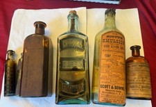medicine misc vintage bottles for sale medicine misc vintage bottles for sale New Castle