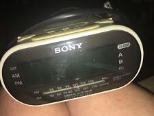 Sony icf c318 d'occasion  Expédié en Belgium