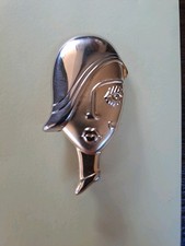 Spilla vintage raffigurante usato  San Cesareo