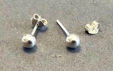 Parafuso de bola vintage prata esterlina 925 redonda 4 mm. Brincos polidos V977 comprar usado  Enviando para Brazil