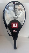 Raquete de tênis Wilson titânio autografada Roger Federer 25 3-7/8  comprar usado Raquete de tênis Wilson titânio autografada Roger Federer 25 3-7/8  comprar usado  Enviando para Brazil