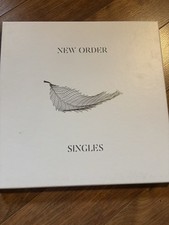 New Order Singles vinil 4 LP (usado) nunca tocado. Caixa limitada comprar usado  Enviando para Brazil