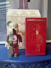 Bearbrick 400 kaws d'occasion  Arcueil