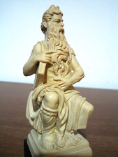 Statua mose con usato  San Giovanni la Punta