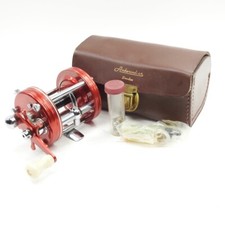 Carretel de pesca Abu Garcia Ambassadeur 6000. Parafuso 4. Feito na Suécia. Com estojo. comprar usado  Enviando para Brazil