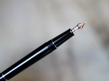 Stylo plume montblanc d'occasion  Paris IX