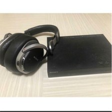 Cuffie stereo surround usato  Spedire a Italy