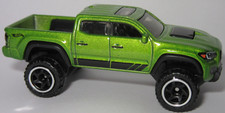Hot Wheels Toyota Tacoma Truck Parte da Série Verde Single comprar usado  Enviando para Brazil
