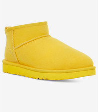 Ugg women classic for sale  Bensenville
