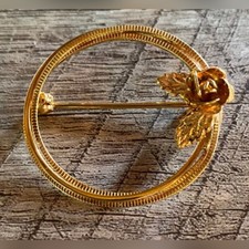 Women brooch pin for sale  Windham