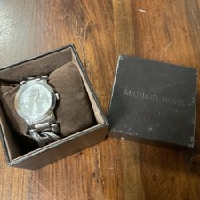Relógio feminino Michael Kors MK3160 tom prata caixa/recibo original, usado comprar usado Relógio feminino Michael Kors MK3160 tom prata caixa/recibo original, usado comprar usado  Enviando para Brazil