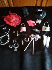 Lot accessoires poupée d'occasion  Neuville-de-Poitou