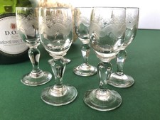 Anciens verres liqueur d'occasion  Avesnes-les-Aubert