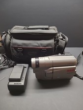 Videocámara de disparo automático RCA CC6363 200X zoom digital con batería, cargador y bolsa segunda mano  Embacar hacia Mexico