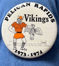 1973-74 Pelican Rapids Vikings Has Eagle By The Throat 3 1/2" violoncelo futebol comprar usado  Enviando para Brazil
