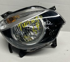 Faro anteriore destro usato  Roma